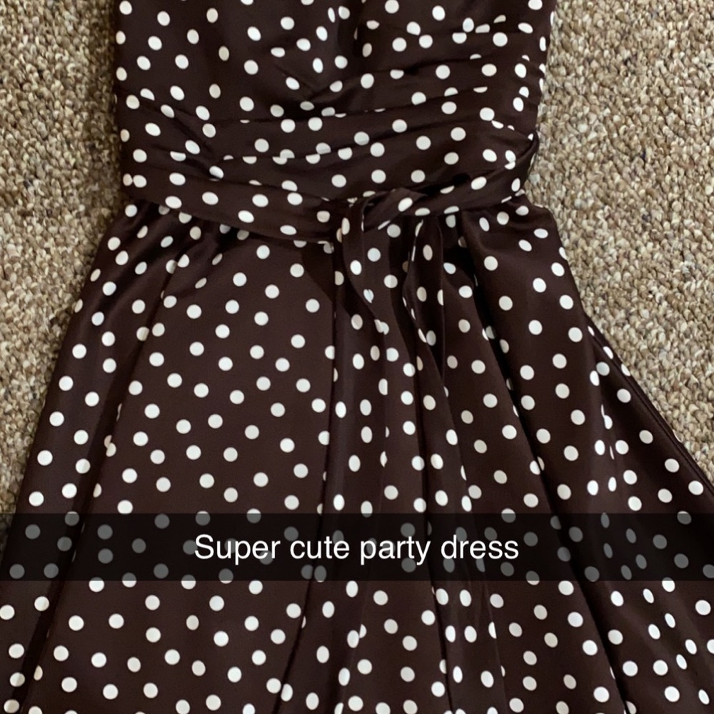 Short brown strapless with white polka dots